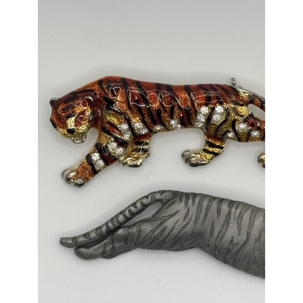 Vintage Tiger Brooch Lot of 2 Enamel Rhinestone Pewter Tone Wild Cat Pins - Picture 3 of 4